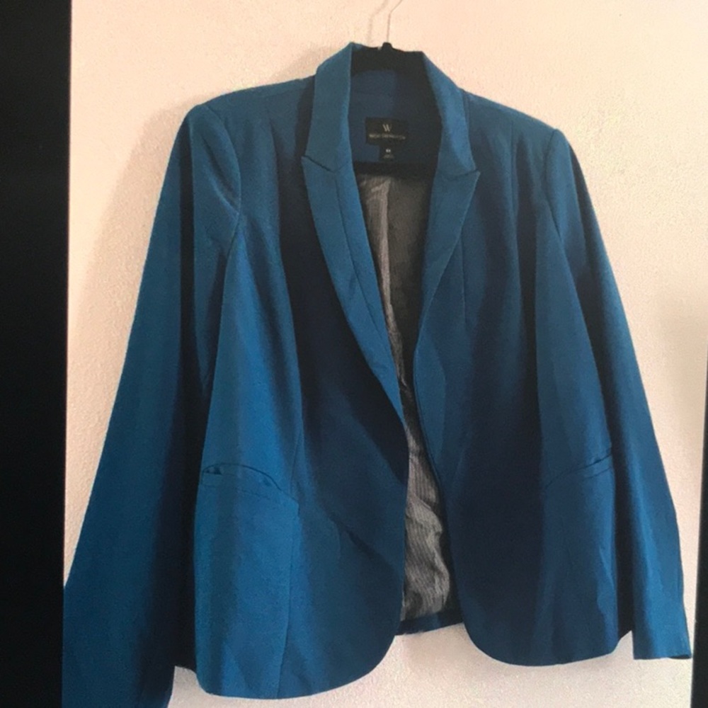 Very Nice Women’s Blazer Jacket